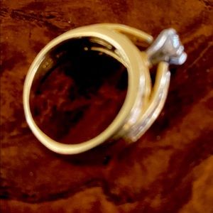 14 carat gold beautiful wedding ring